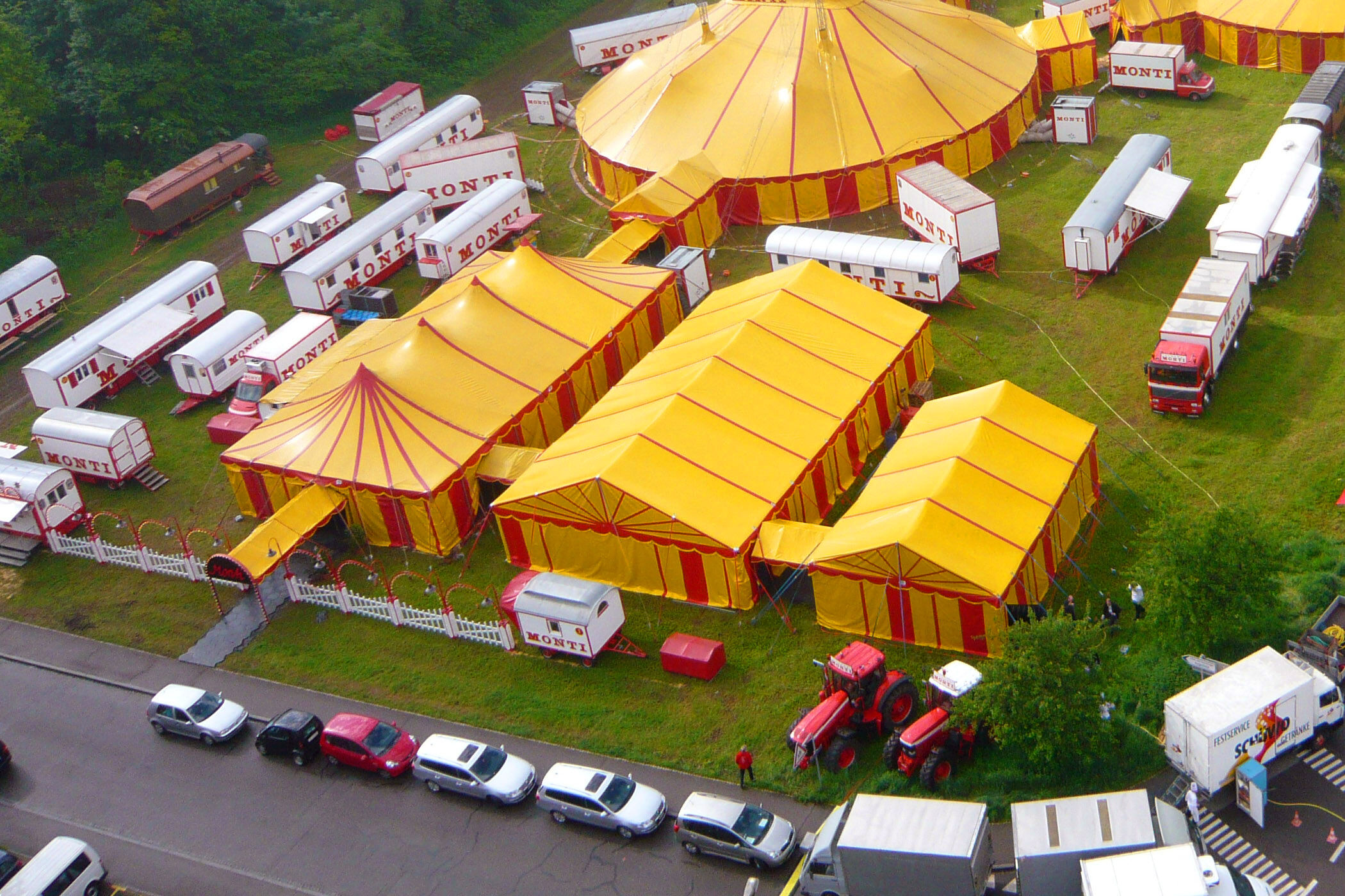 giebelzelt02_diverse