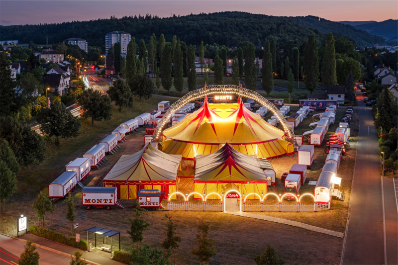postkartecircus_2022